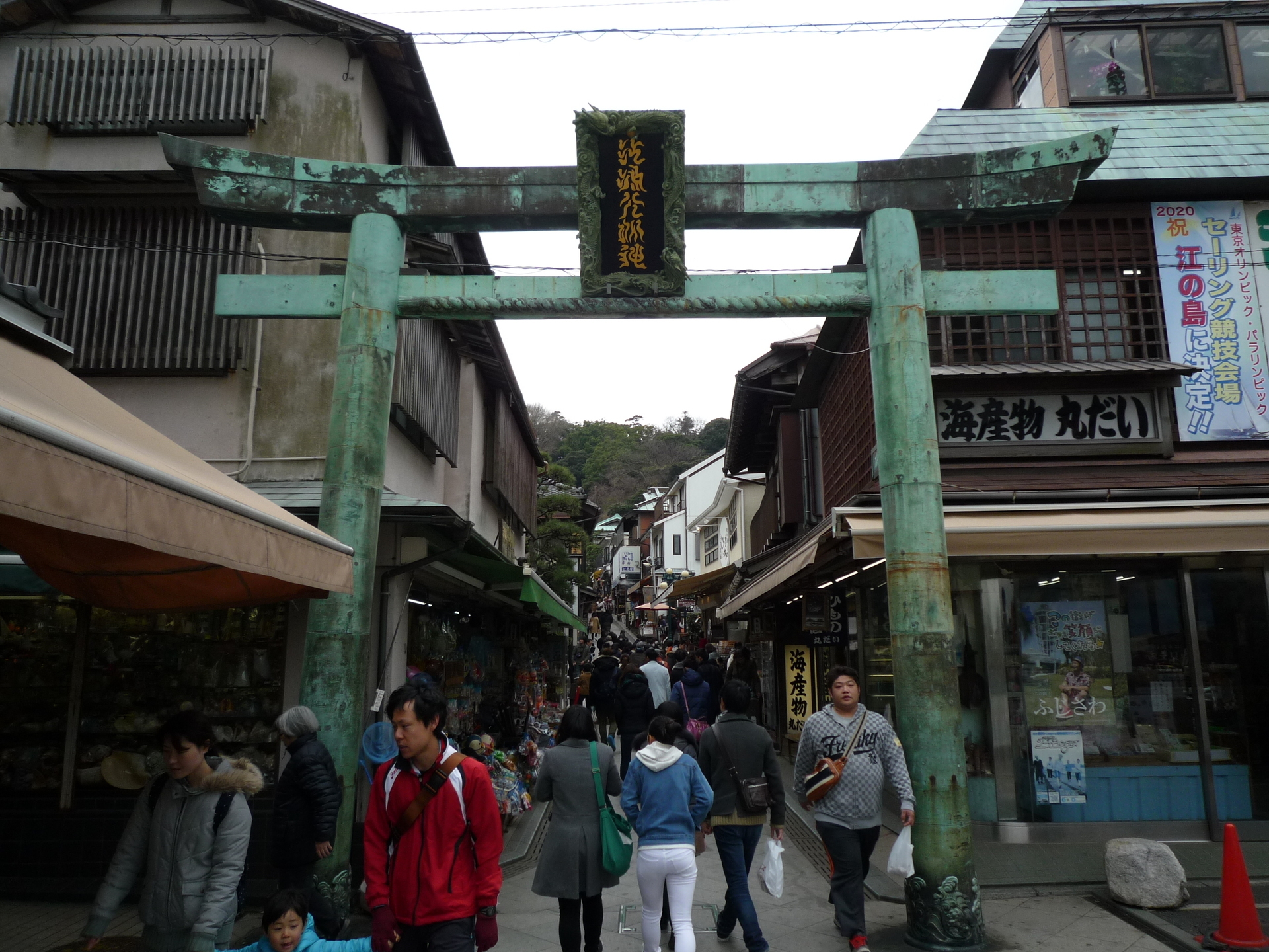 とっても神秘的な江ノ島 海水浴